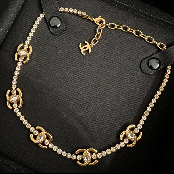 Chanel Rhinestone Choker - Picture 5 of 8